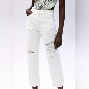 NWT Zara White Distressed Straight Leg Jeans